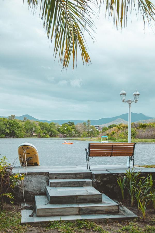 Villa Between 2 Waters Villa, Free Car Offered.